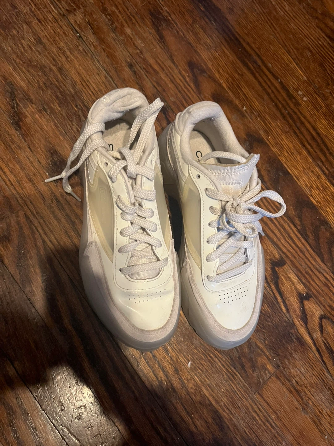 Reebok Women's White Sneakers Size 6
