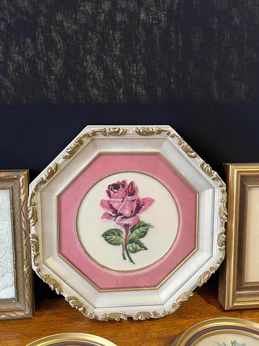 Framed Needlepoint Floral Art - photo 2