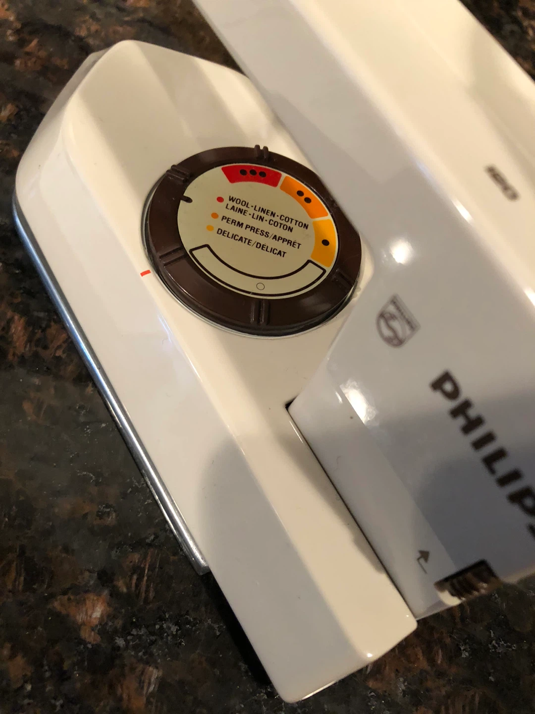 PHILIPS Vintage Portable Electric Travel Iron - photo 2