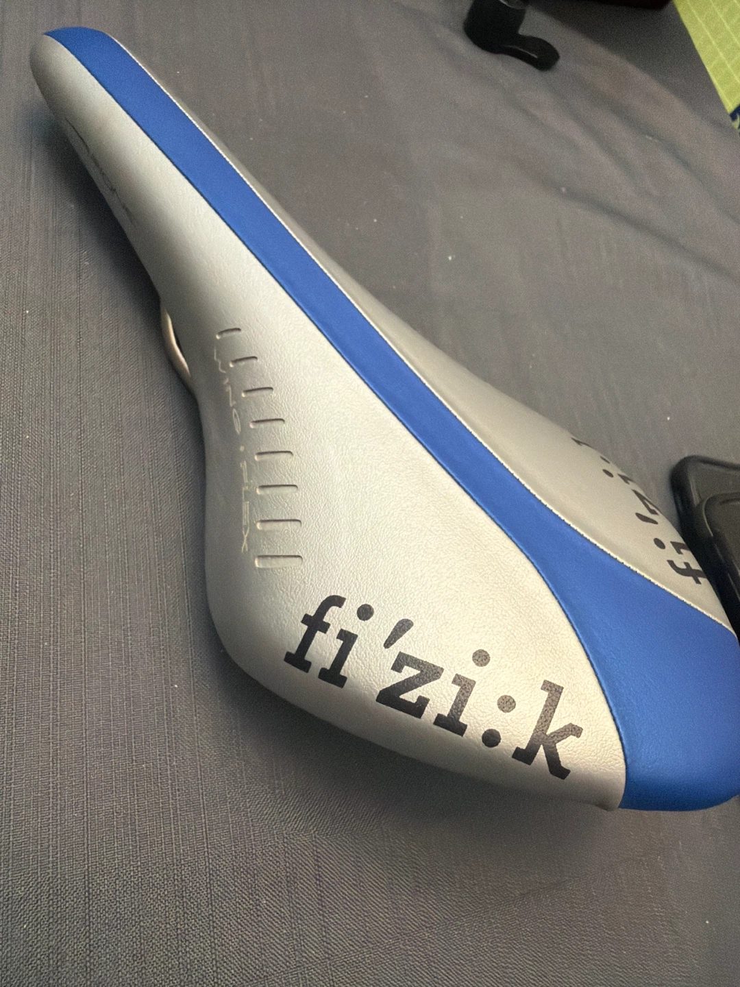 fi'zi:k Bicycle Saddle Arione - photo 3