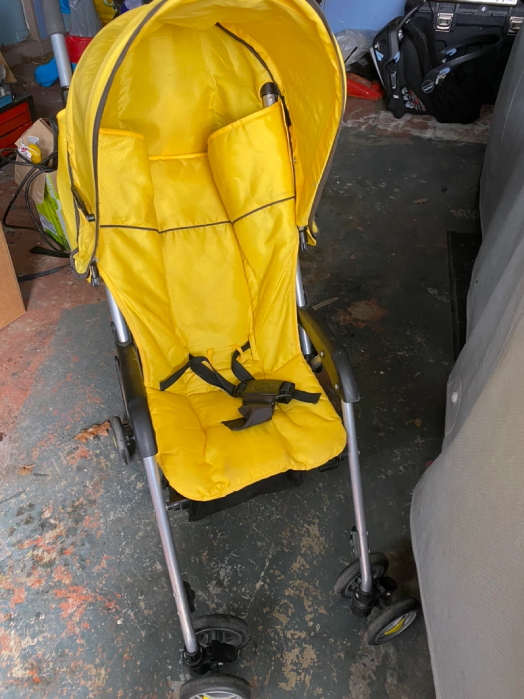 Bright yellow stroller - photo 2