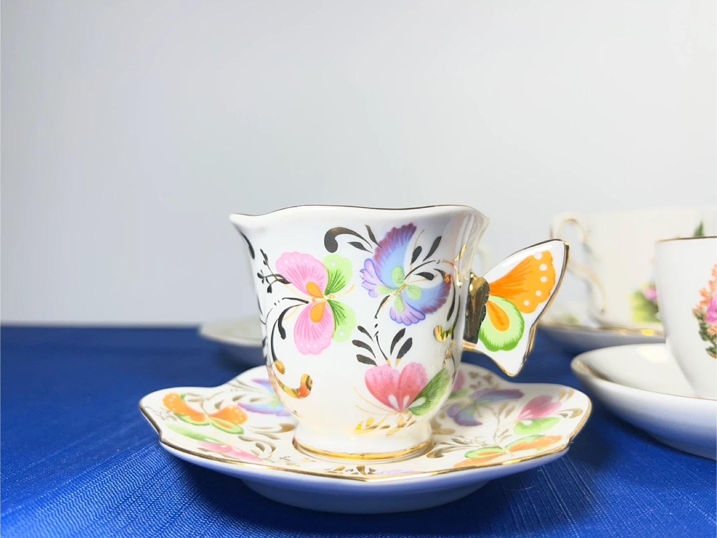 $25 for Set of 4 Vintage Decorative Teacups and Saucers
