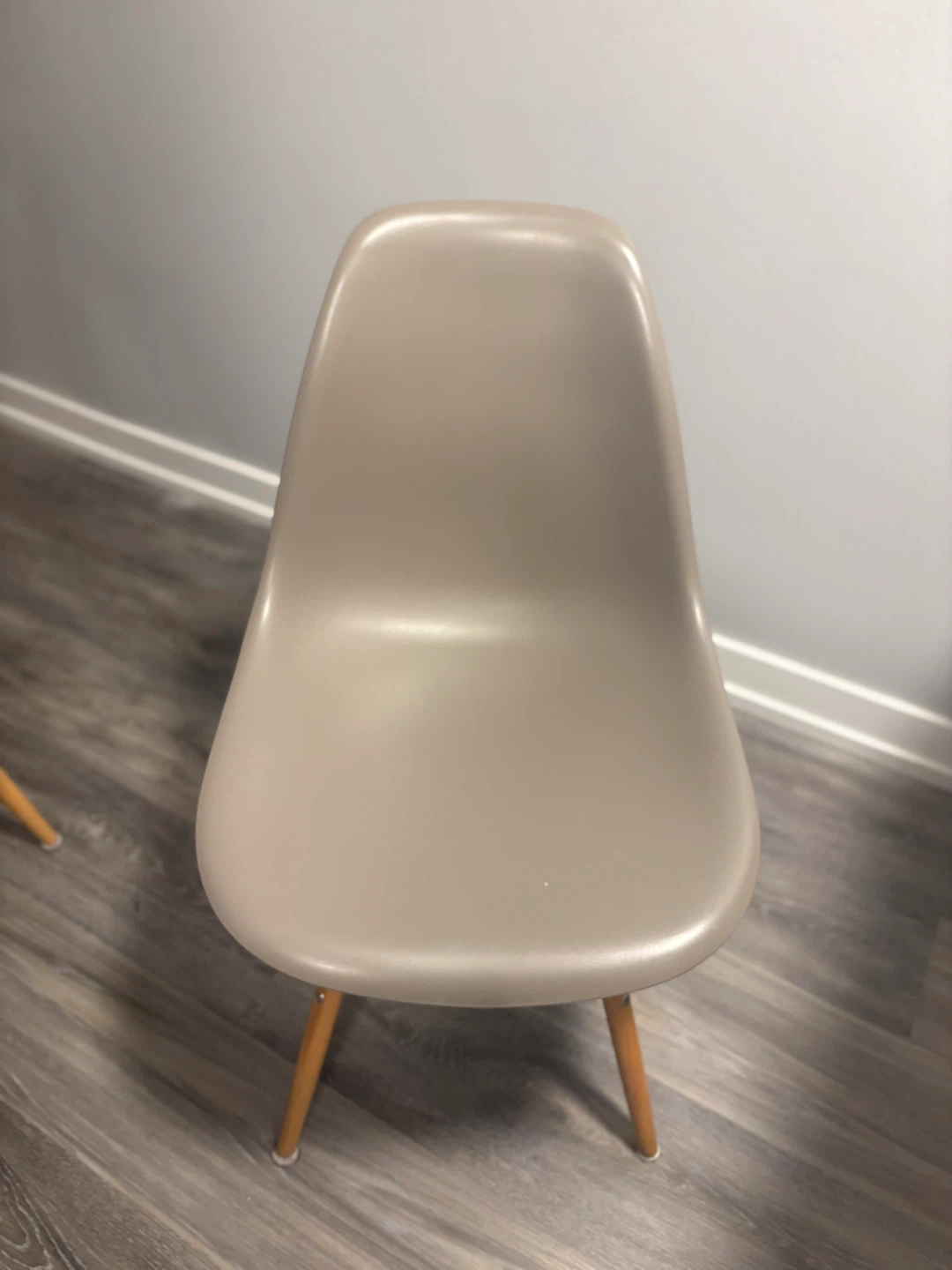 Set of 4 Eiffel Mid-Century Modern Style Dining Chair