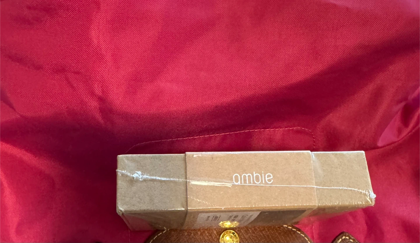 Ambie Sound Earcuffs AM-TW01/BC White - photo 3