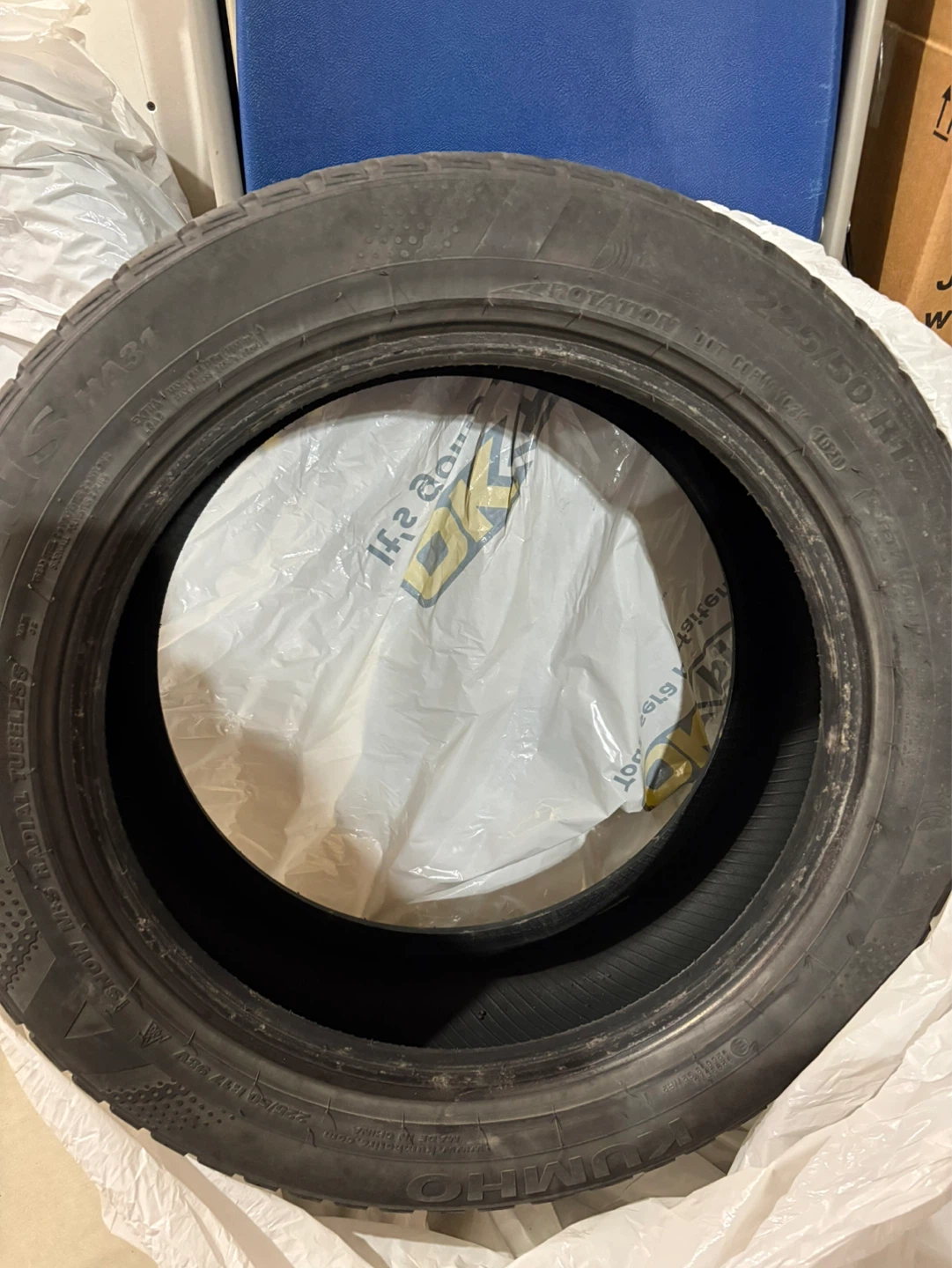 Kumho 225/50R17 Winter Tire