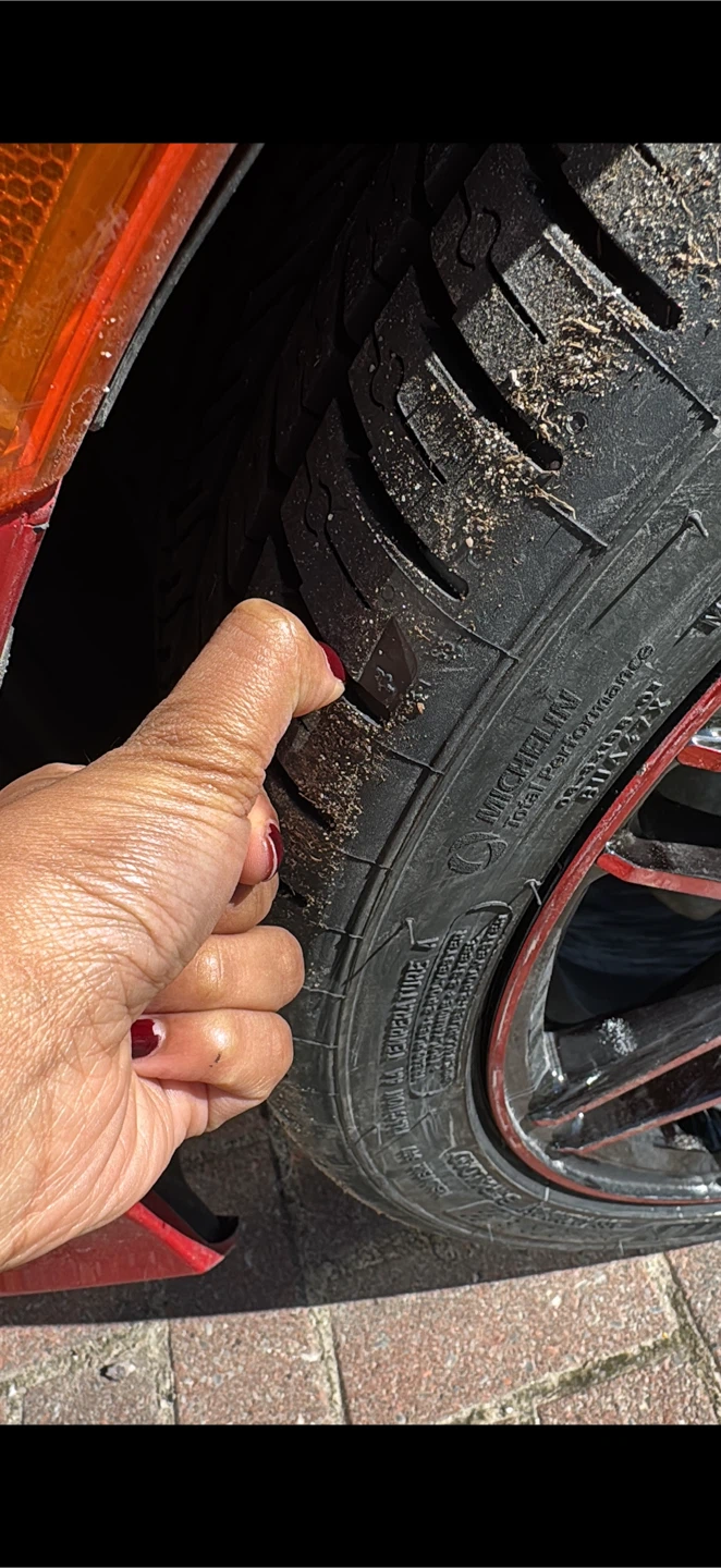 Michelin all season tires with red rims CIVIC sedan - photo 4