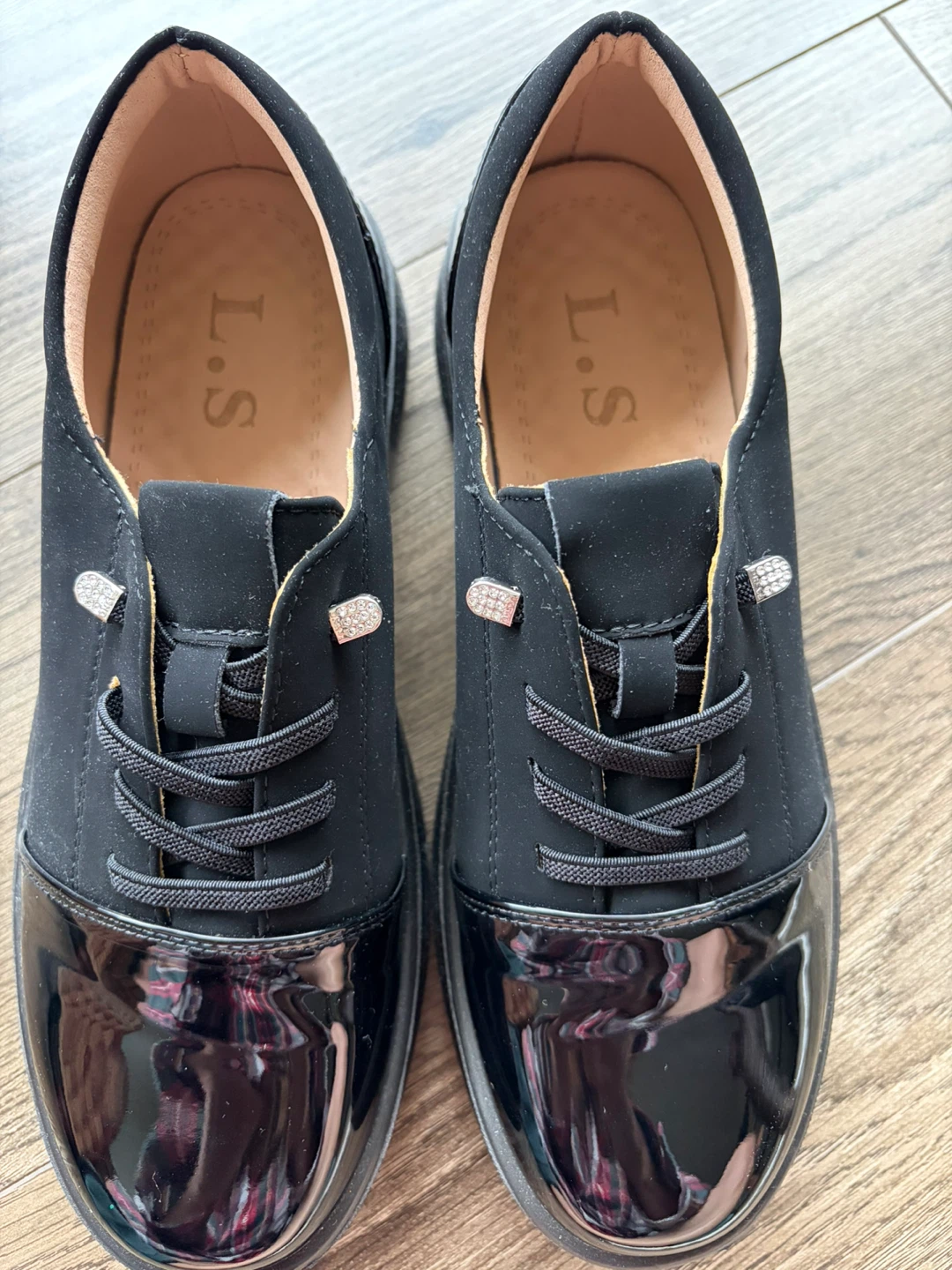 L.S. Black Patent Toe shoes Size 40 - photo 3