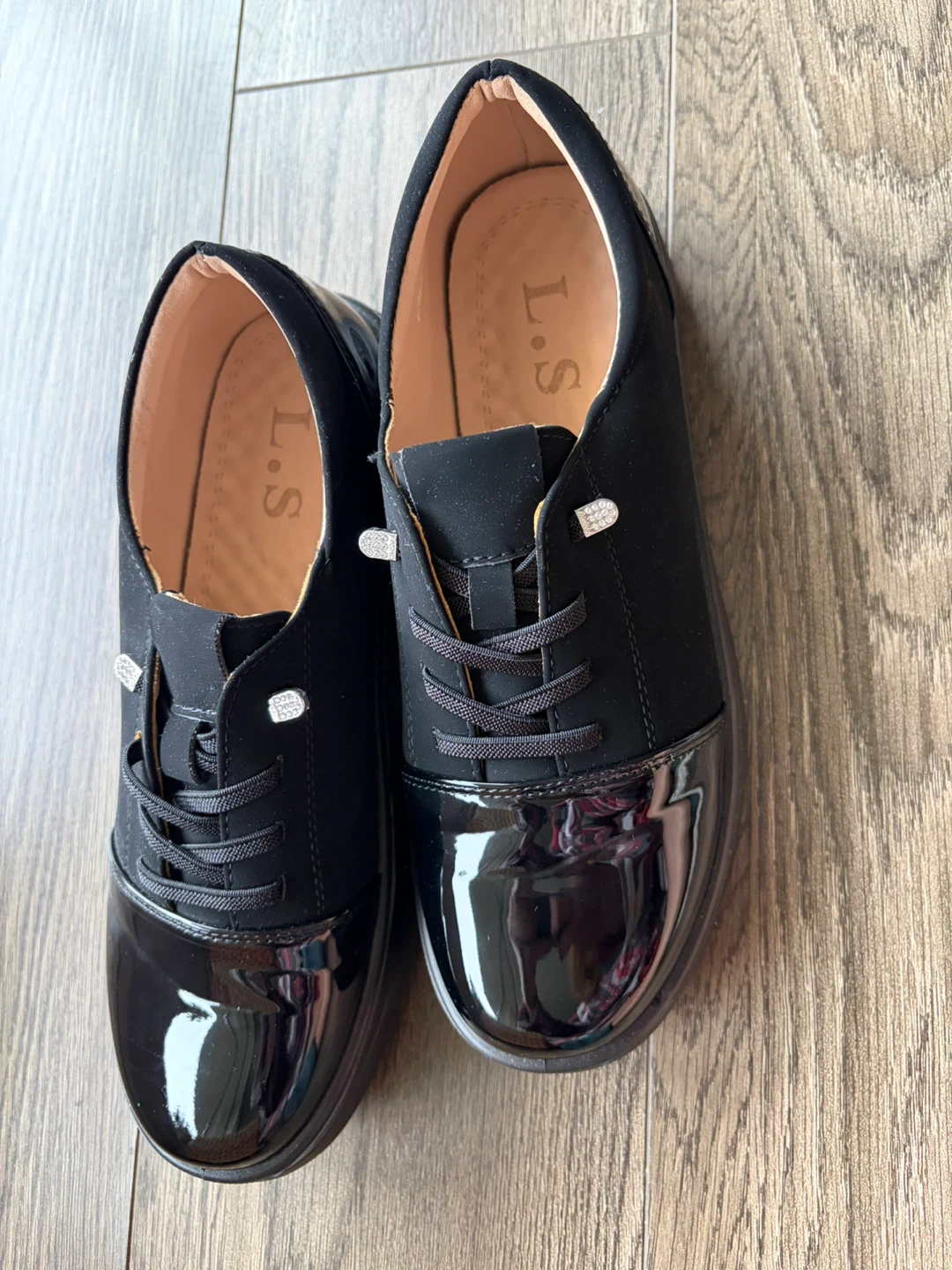 L.S. Black Patent Toe shoes Size 40 - photo 4