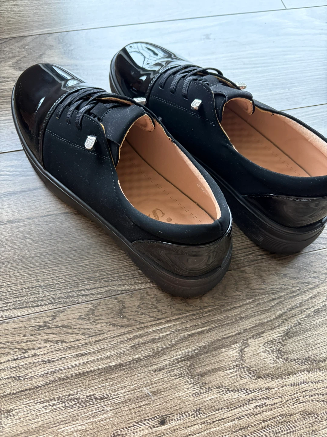 L.S. Black Patent Toe shoes Size 40 - photo 5