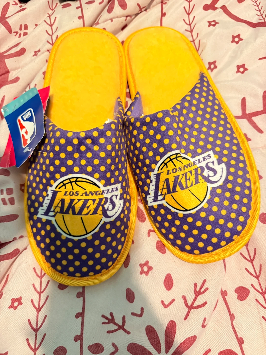 Los Angeles Lakers Women's XL Slippers