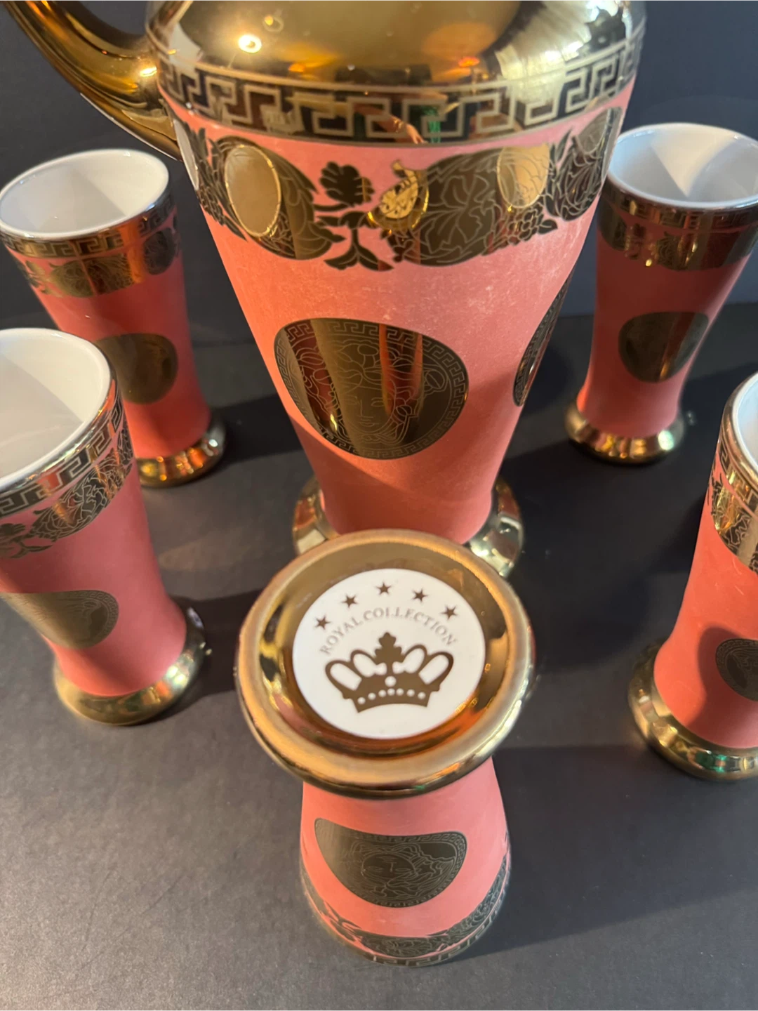 Royal Collection Pitcher and 6 Glasses Set - photo 3