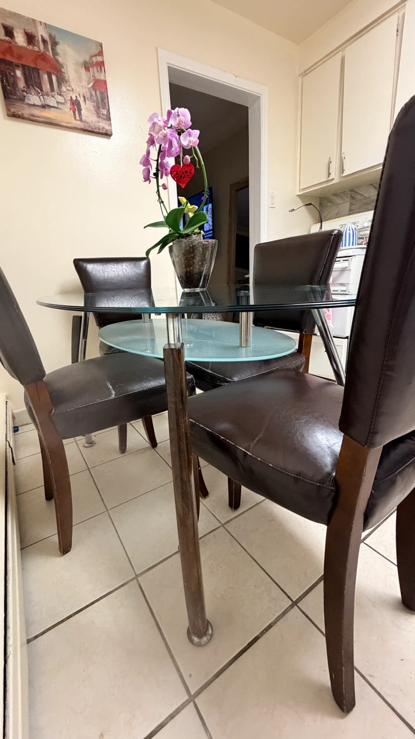 Kitchen table