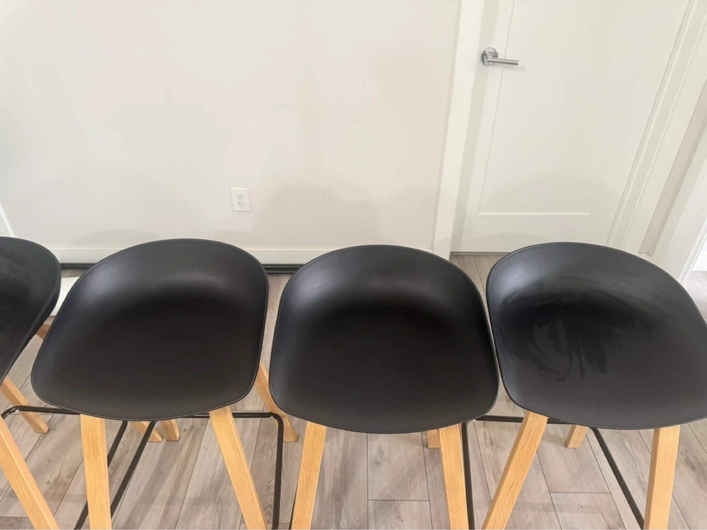 Set of 4 Black Bar Stools - photo 3
