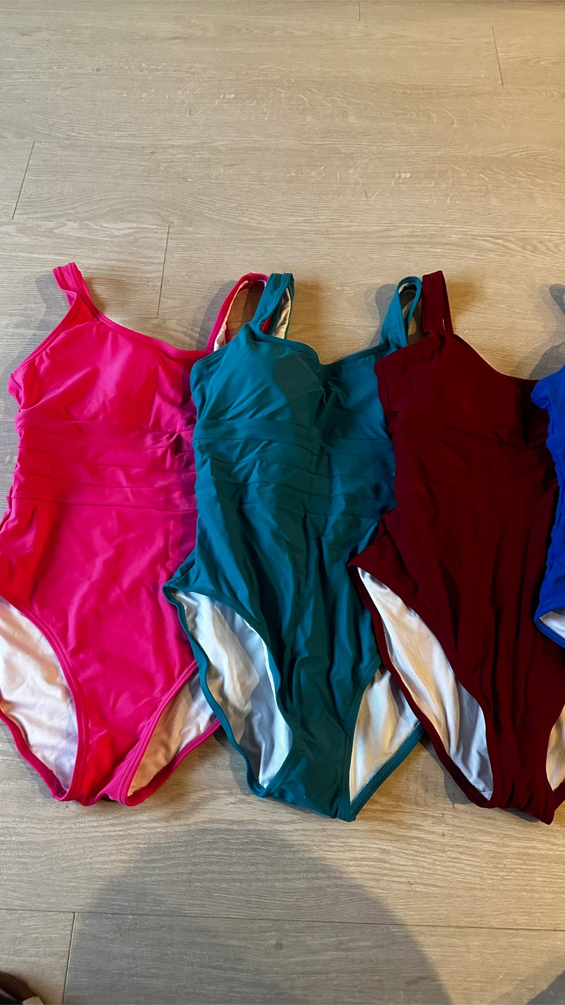 Swimsuits  woman’s - Size S - New - photo 4