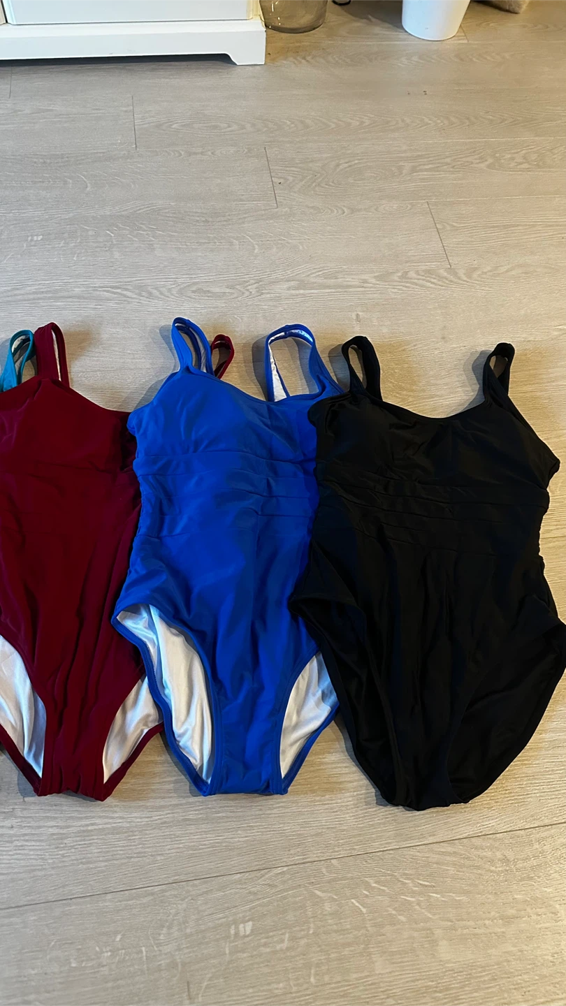 Swimsuits  woman’s - Size S - New - photo 3