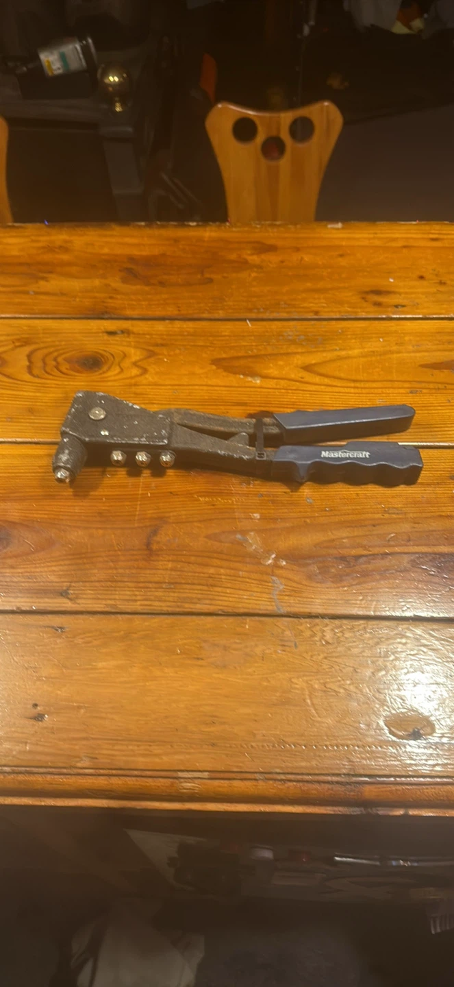 Mastercraft Rivet Gun