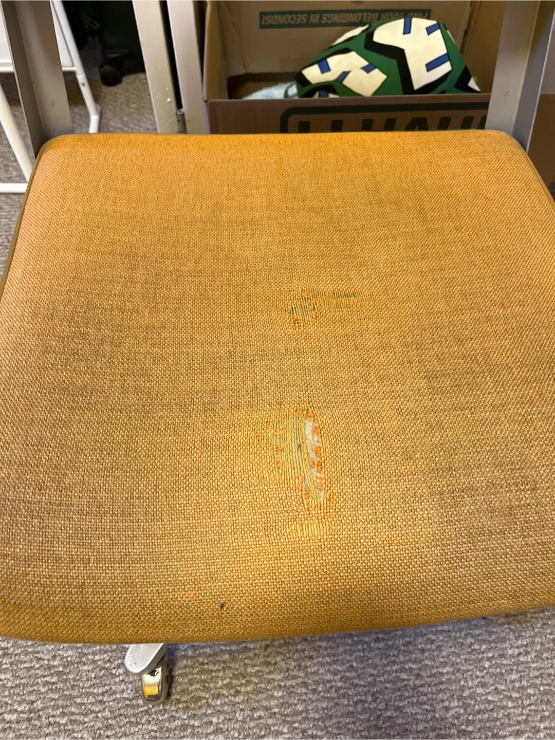 Vintage yellow desk chair - photo 3