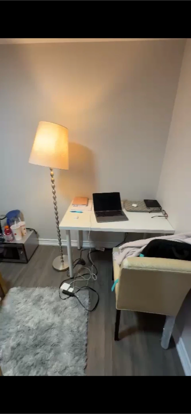 Private Room for rent in North York - photo 2