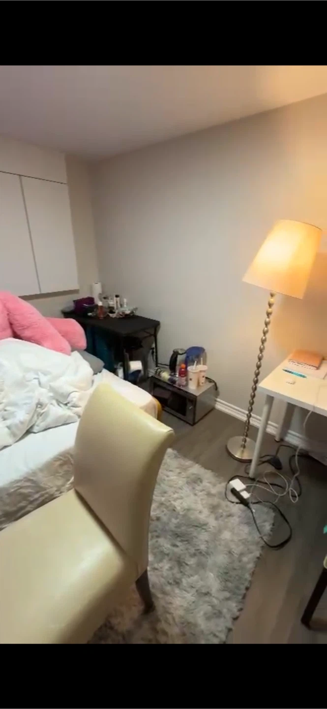 Private Room for rent in North York - photo 3