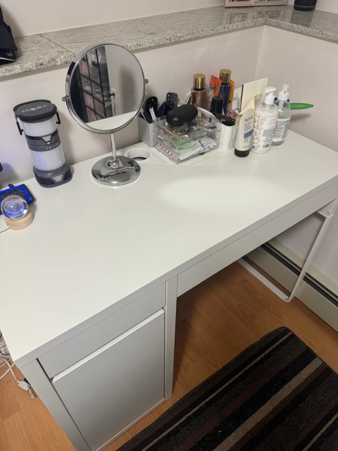 Ikea Micke Desk - photo 2