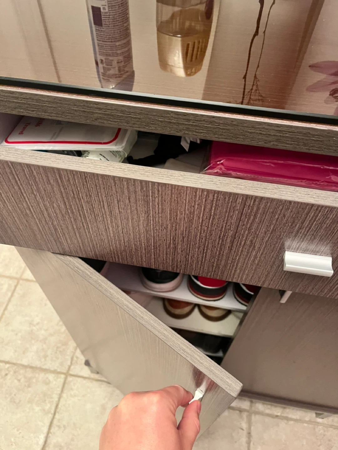 Entryway Cabinet with  Drawer and Double Doors - photo 4