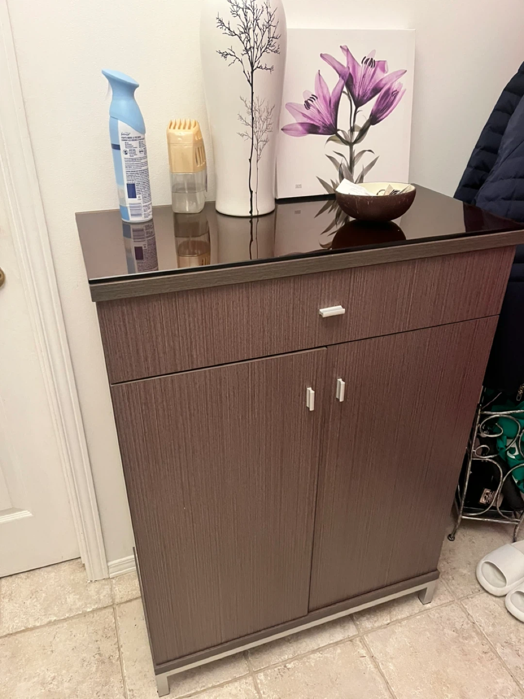 Entryway Cabinet with  Drawer and Double Doors - photo 3