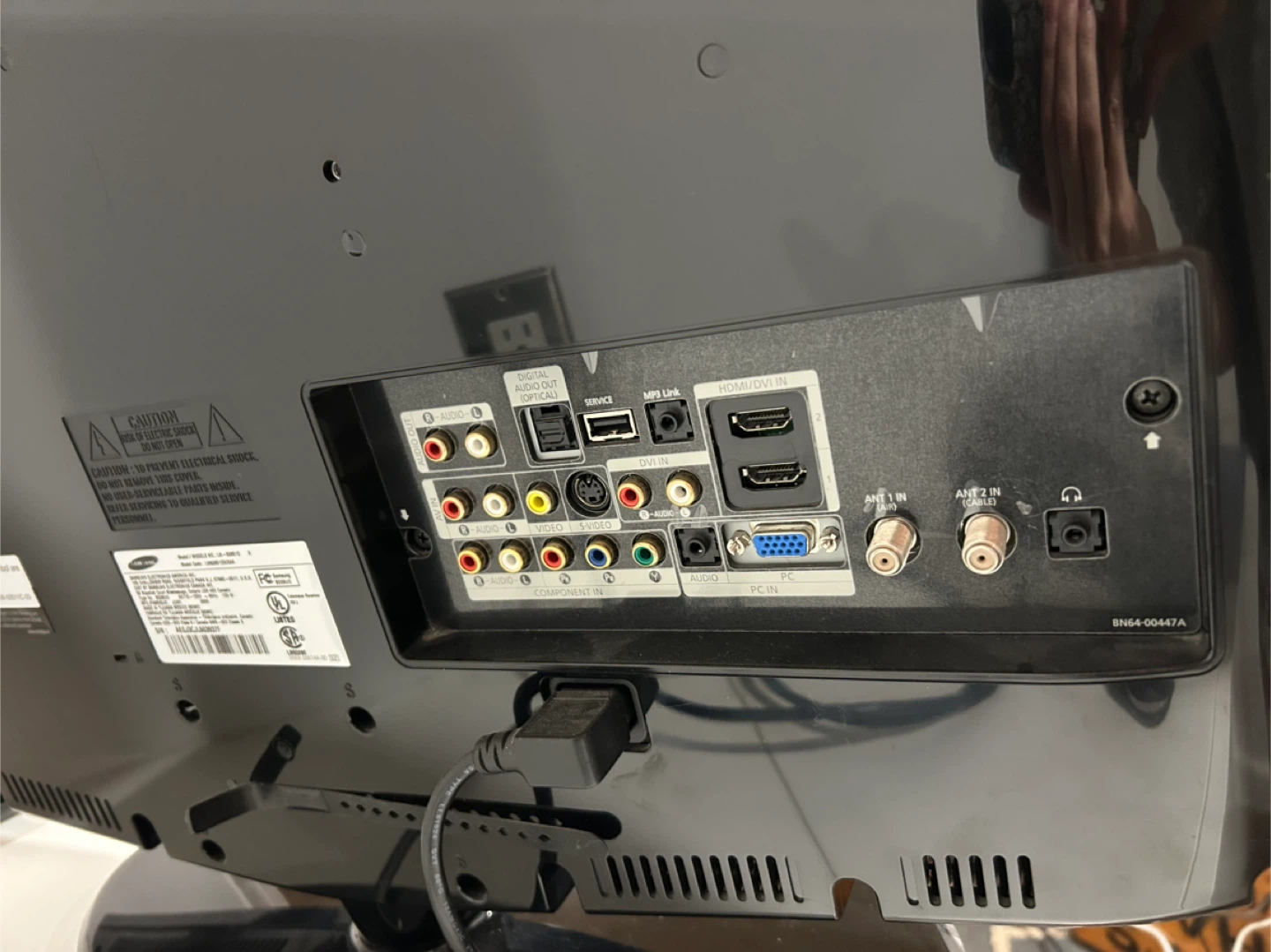 Samsung 24-inch TV - photo 2