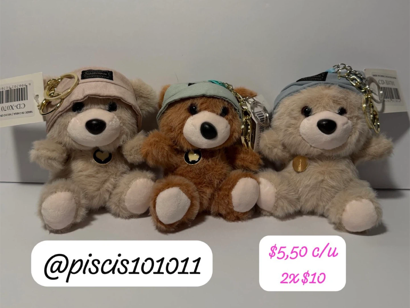 3x Teddy Bear Keychains with Hats