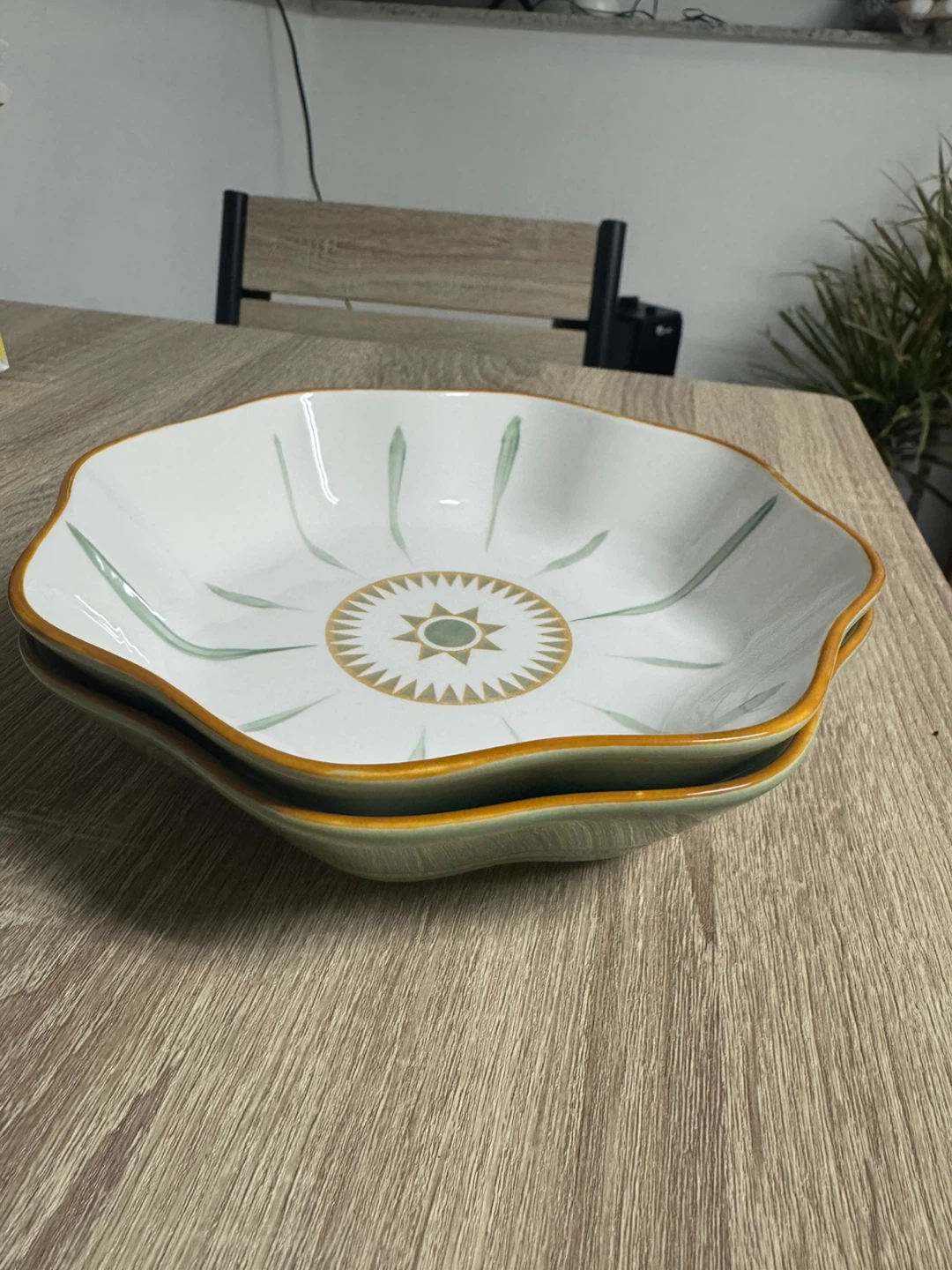 Set of 2 Decorative Ceramic Bowls - photo 2