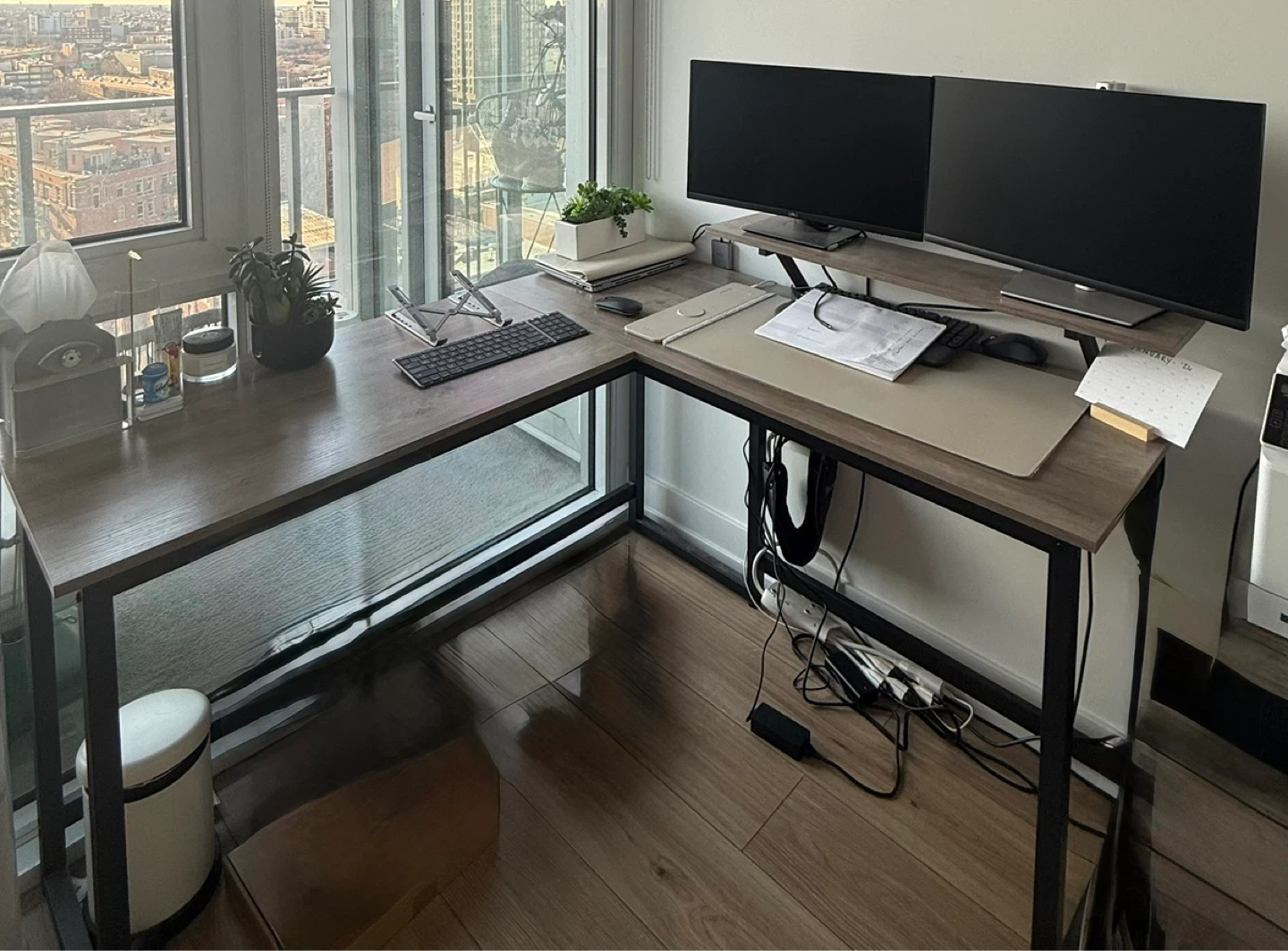 L-Shaped Computer Desk