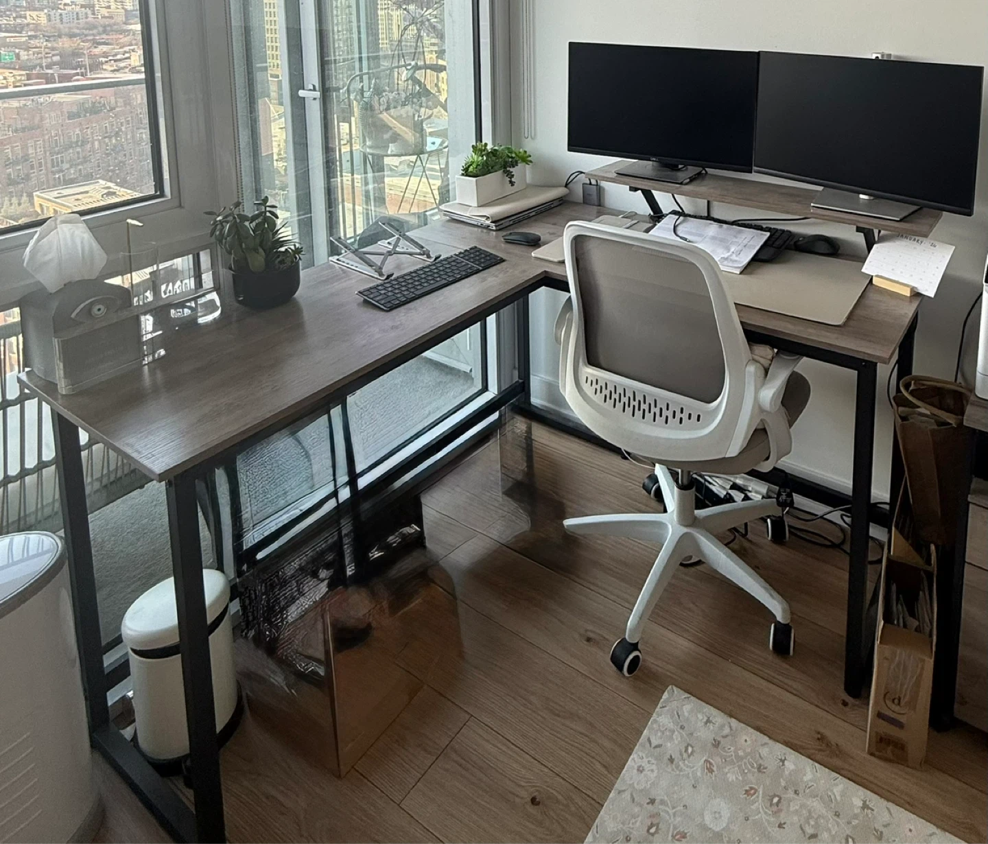 L-Shaped Computer Desk - photo 2