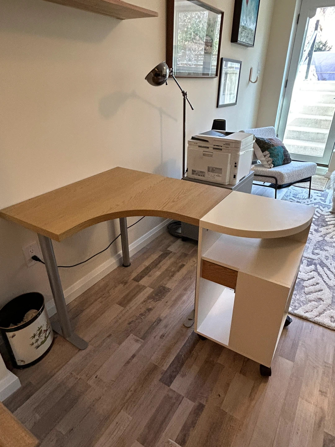 Corner Desk with Storage Unit
