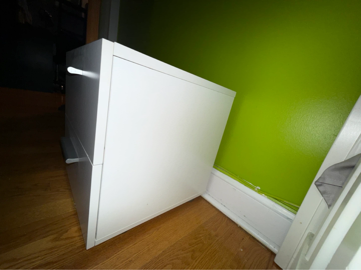 White 2-Drawer Nightstand - photo 3
