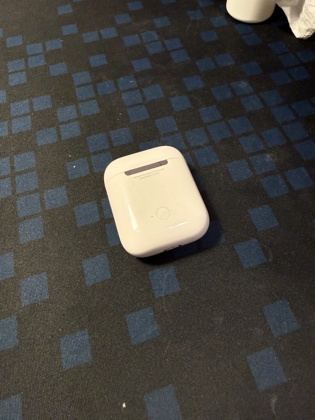 Apple AirPods - photo 3