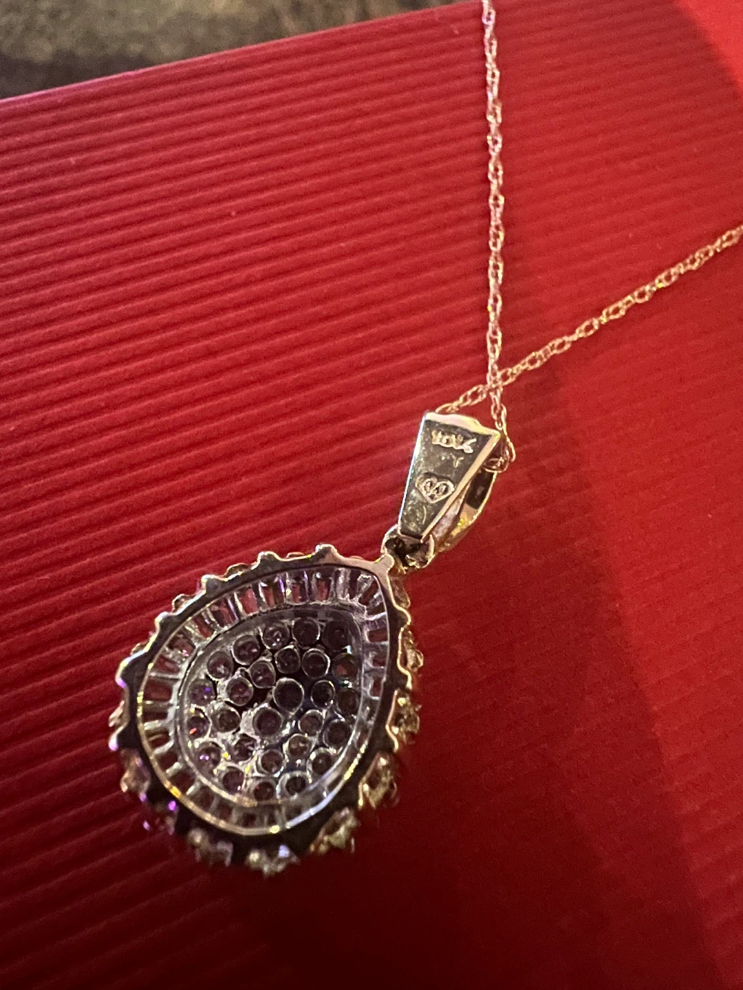 10 k Diamond Cluster Pendant Necklace - photo 4