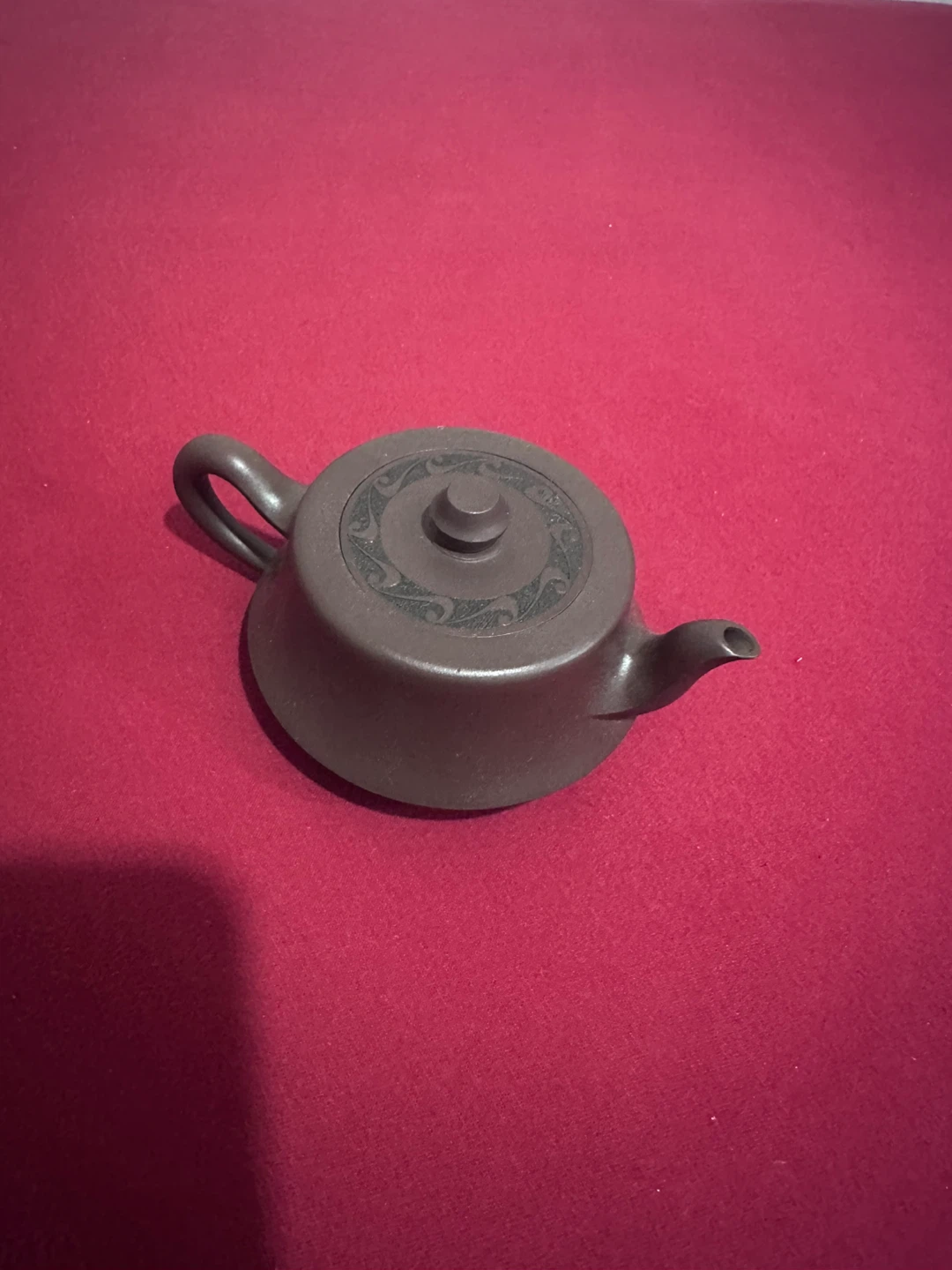 Brown Ceramic Teapot with Decorative Lid