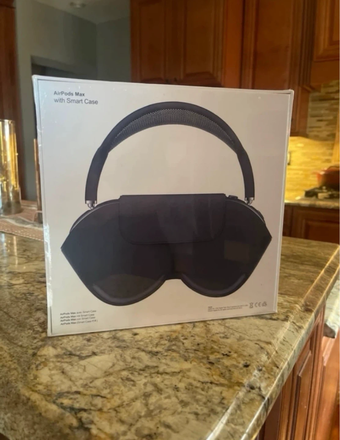 Brand New Apple AirPods Max Midnight with smart case (USBC ) - photo 2