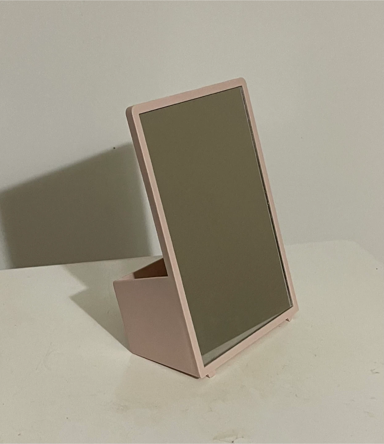 🌱 Light Pink Makeup Organizer with Mirror