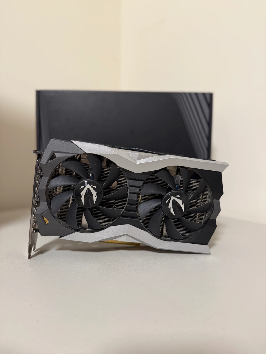 ZOTAC GAMING GeForce RTX 2060 White! $150 IF BOUGHT IN FEW DAYS!