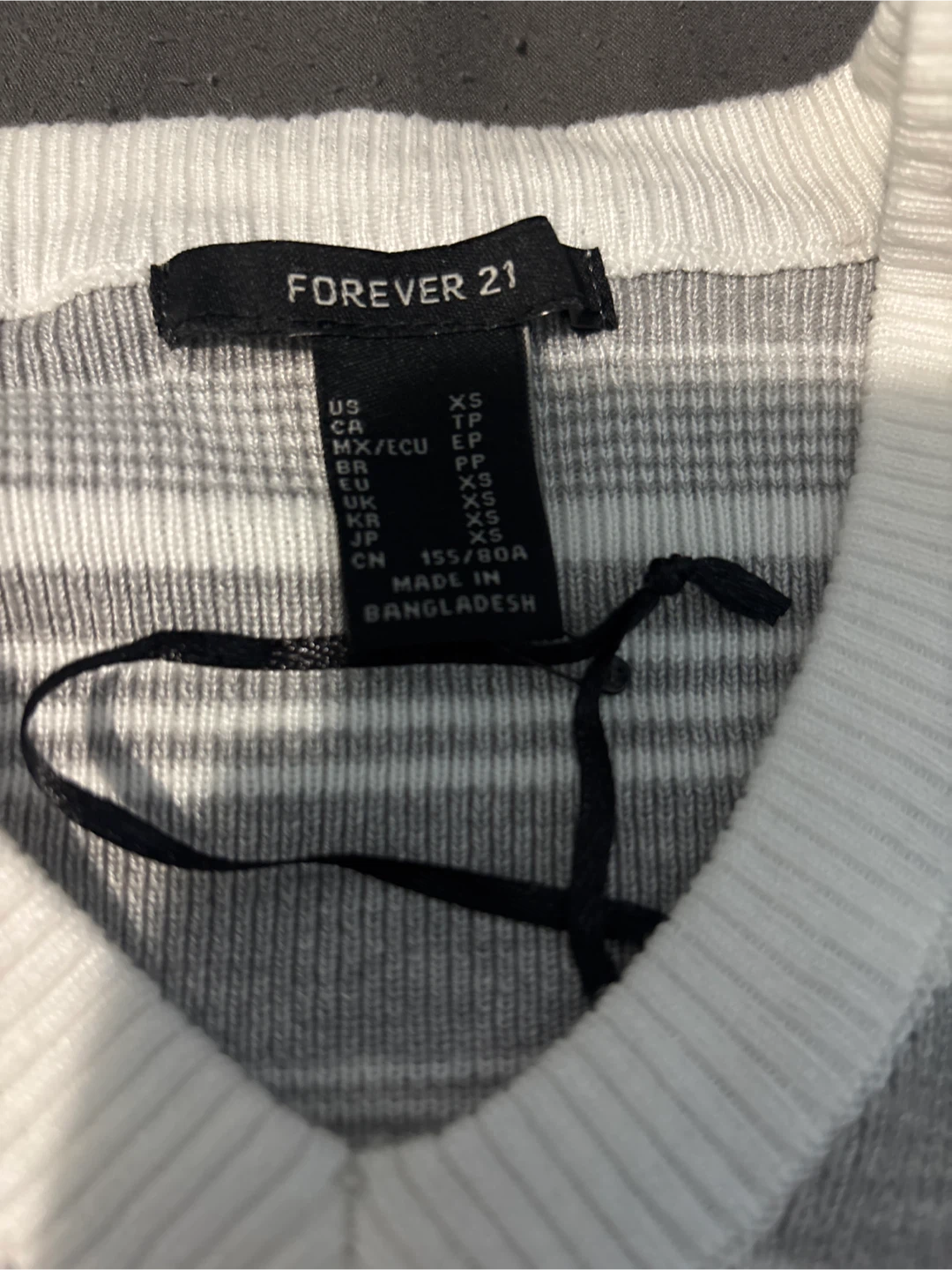 Forever 21 Striped V-Neck Sweater XS - photo 2