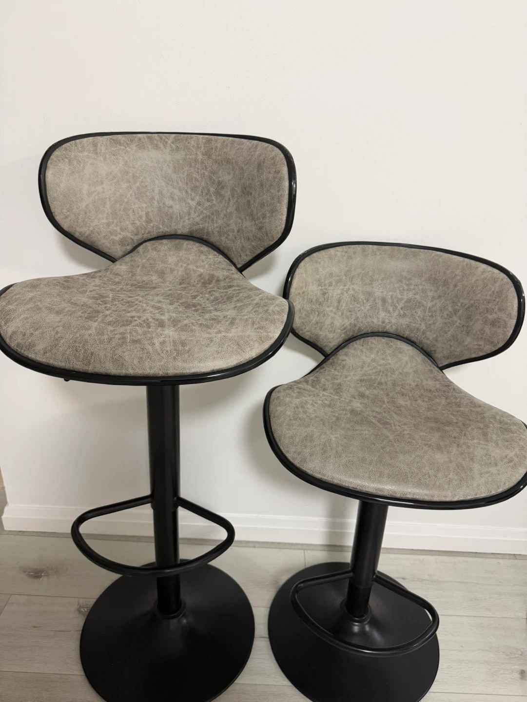 Set of 2 Grey Adjustable Bar Stools - photo 3