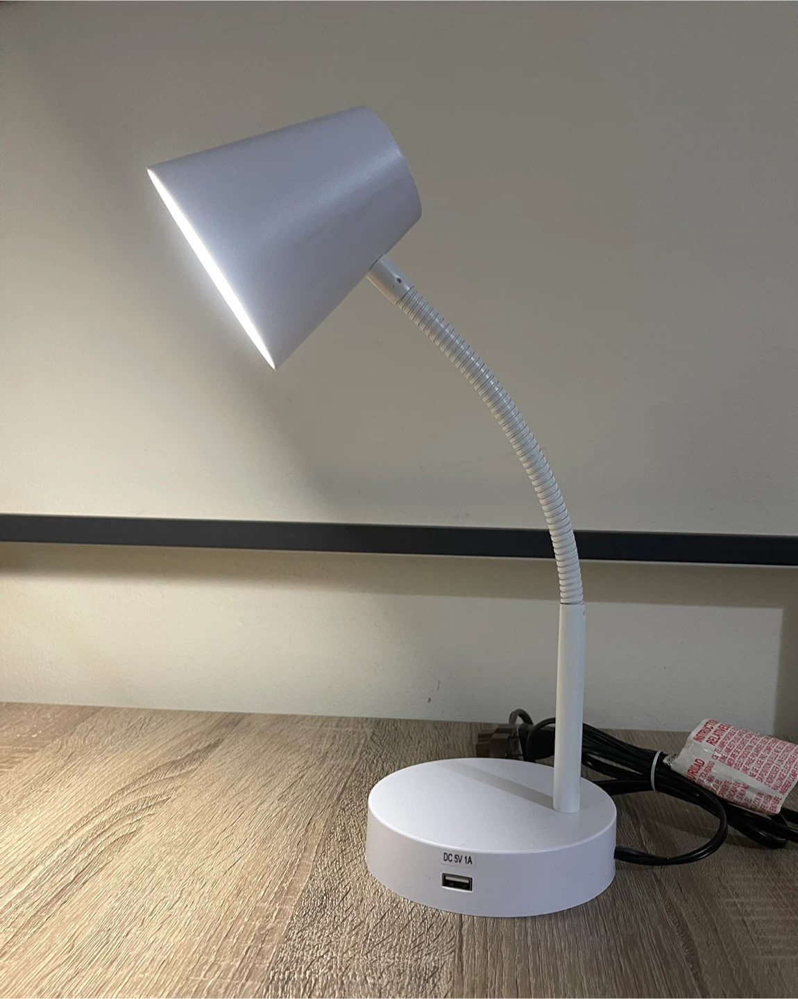 🌱 New IKEA White Gooseneck Desk Lamp with USB Charging - photo 2