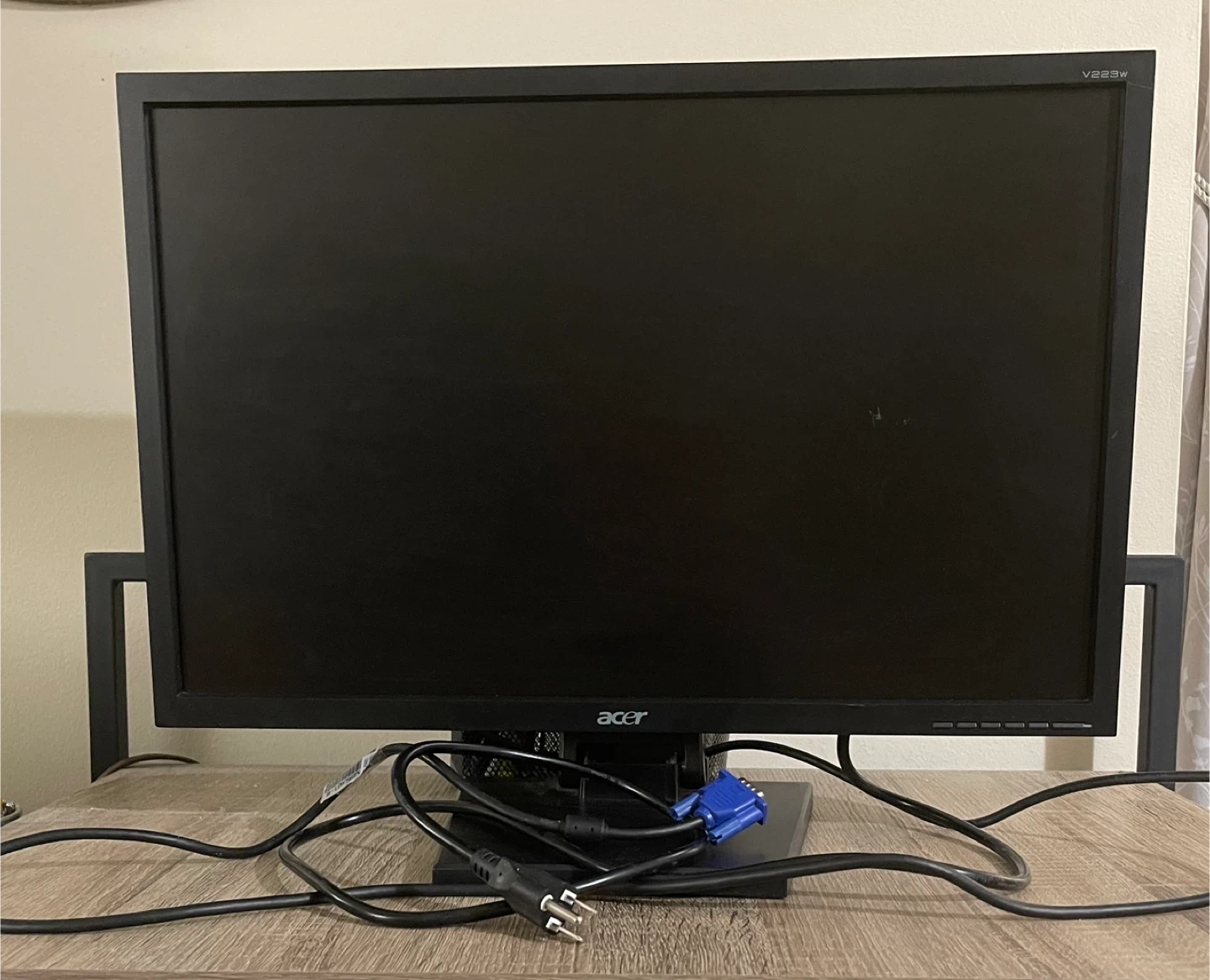 🌱 20” Acer V223W Monitor
