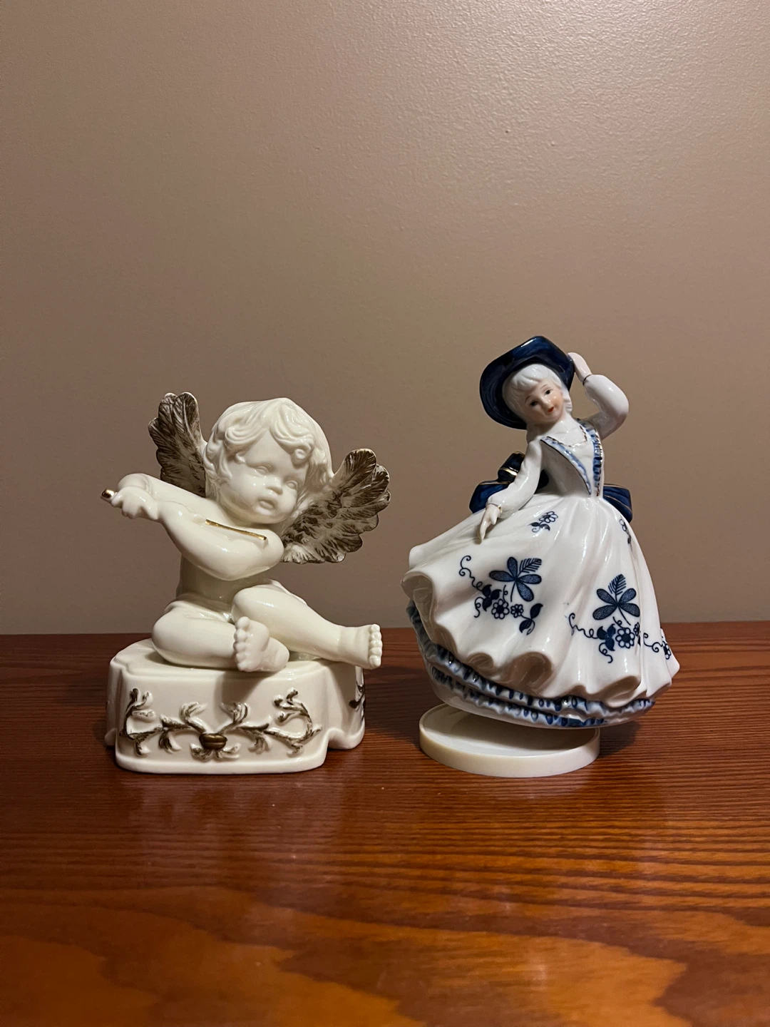 VINTAGE PORCELAIN MUSICAL FIGURINES