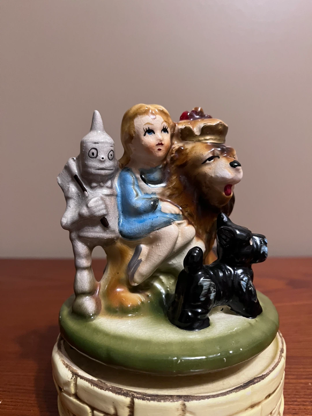 VINTAGE WIZARD OF OZ MUSICAL FIGURINE (Read description) - photo 2