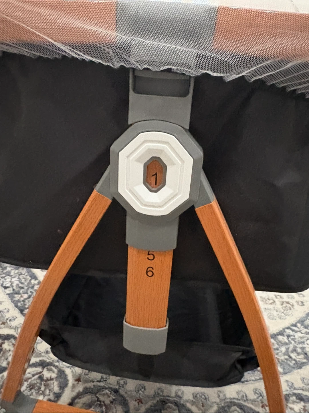 Baby Bassinet with Mosquito Net - photo 4