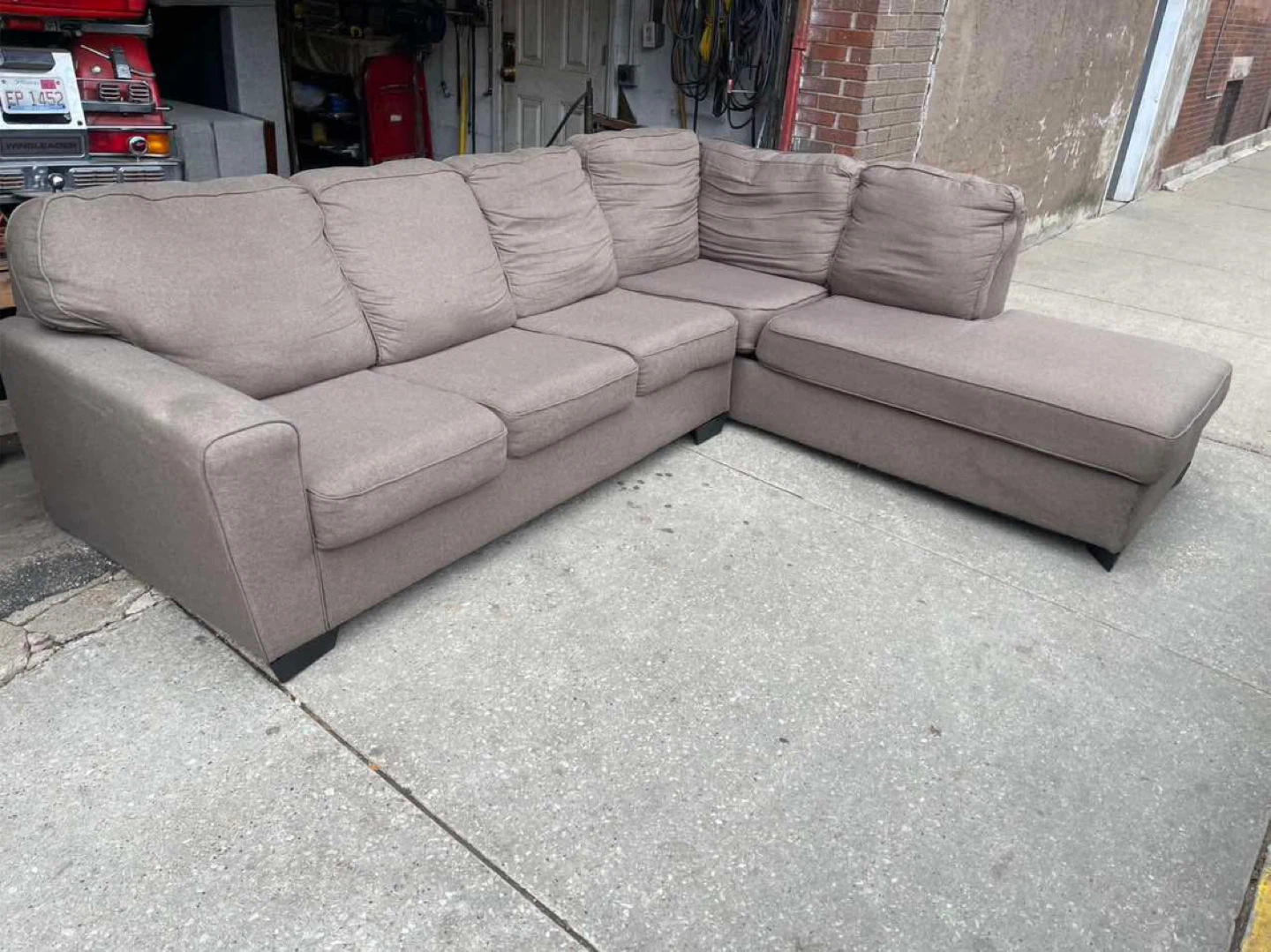 Sectional Sofa with Chaise