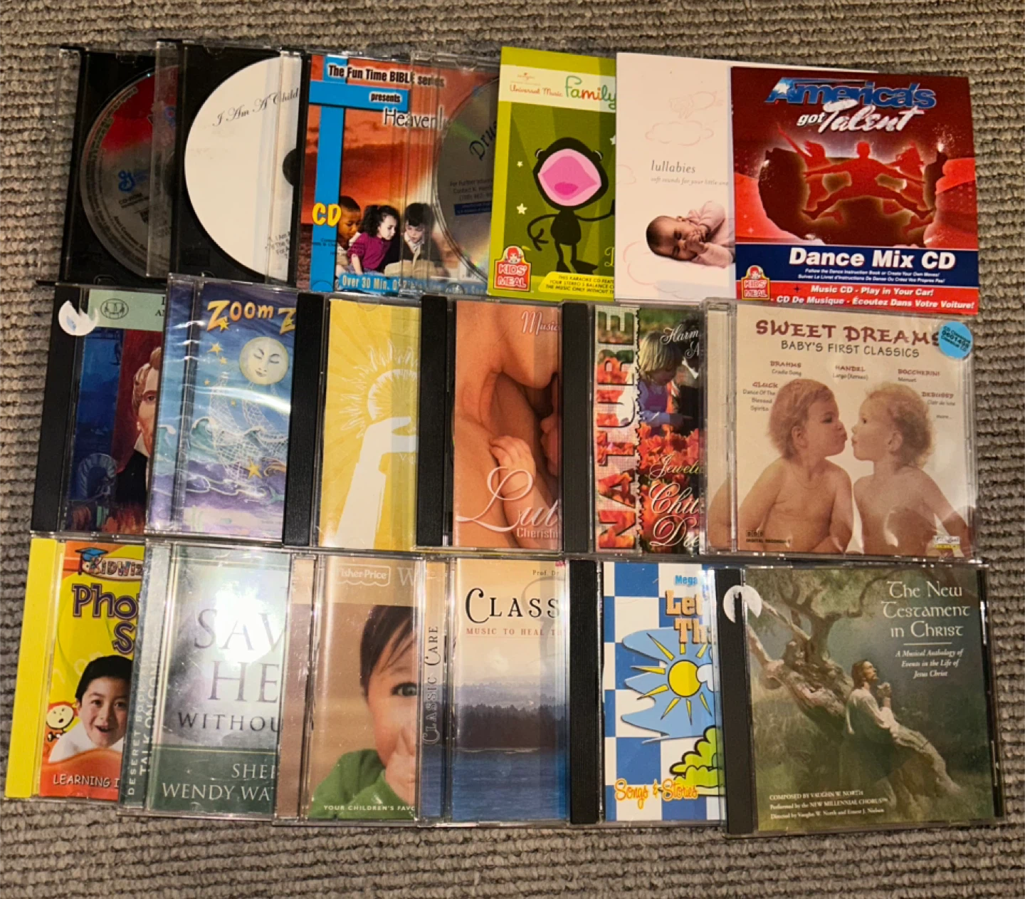Lot of 19 Music & Educational CDs - photo 2