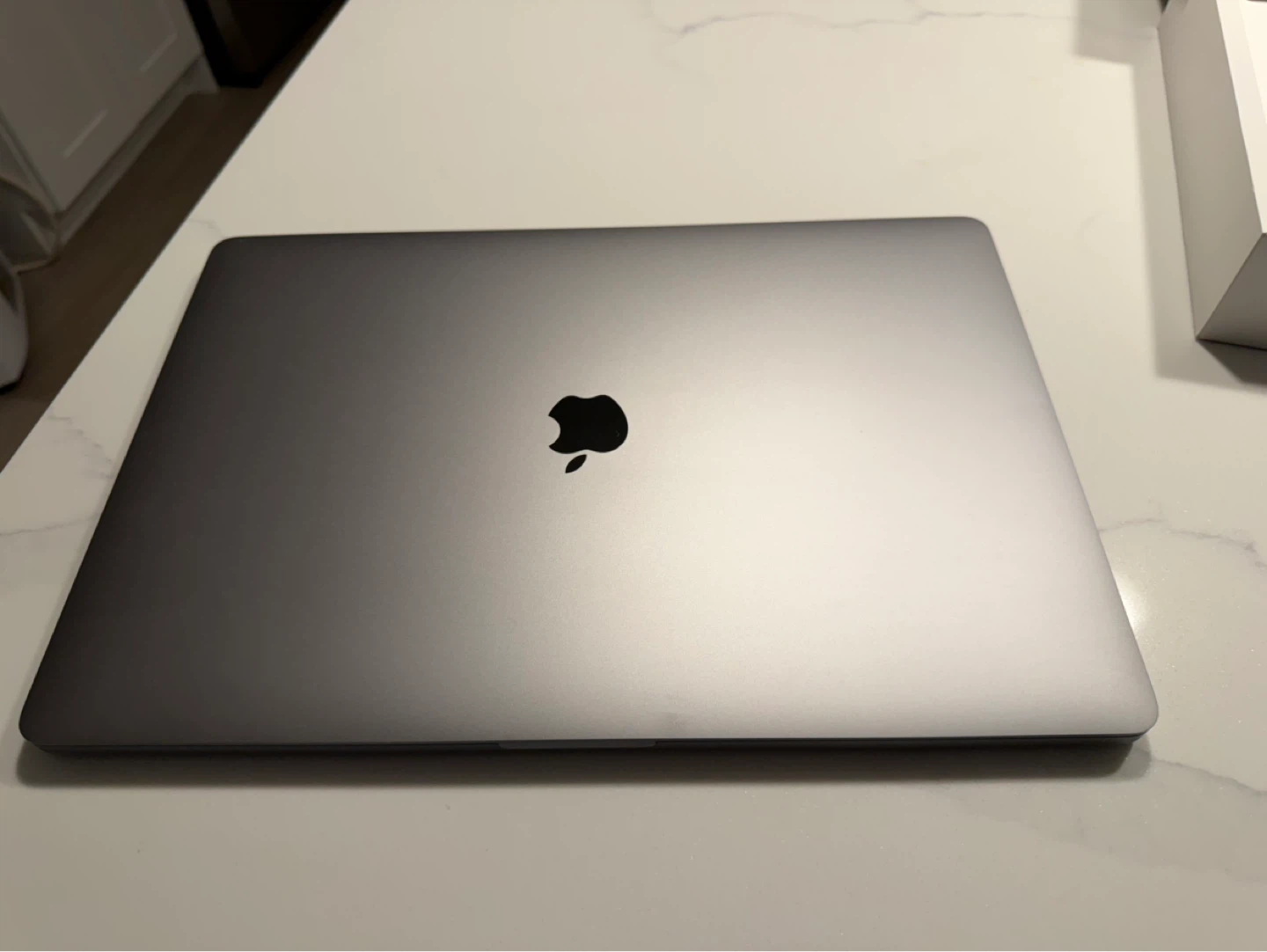 MacBook Pro 16-inch - photo 3