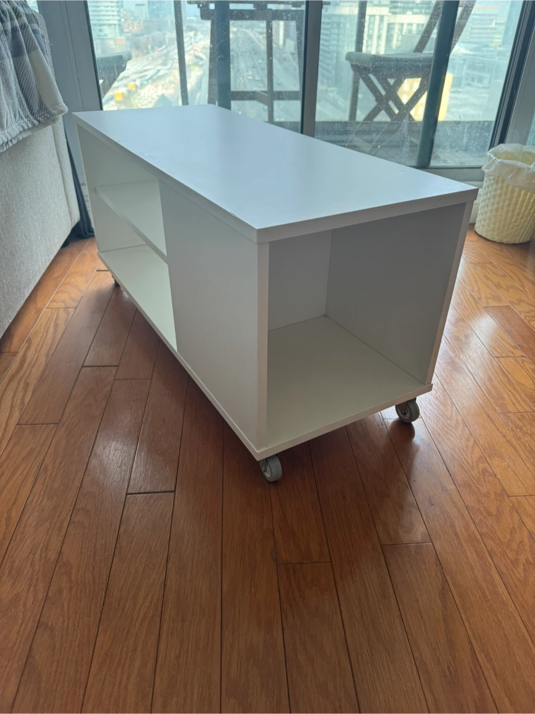 IKEA VIHALS Coffee Table - White